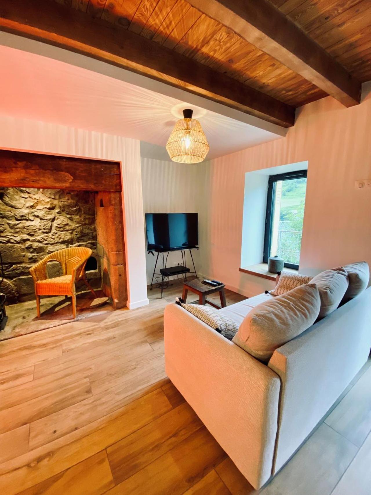 La Haut Maison A La Campagne Mandailles-Saint-Julien Екстериор снимка